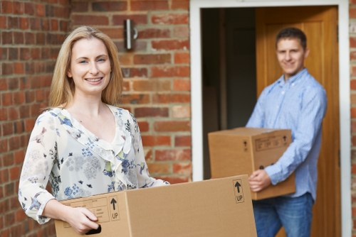 Local moving truck supporting house and flat relocations near Palmers Green